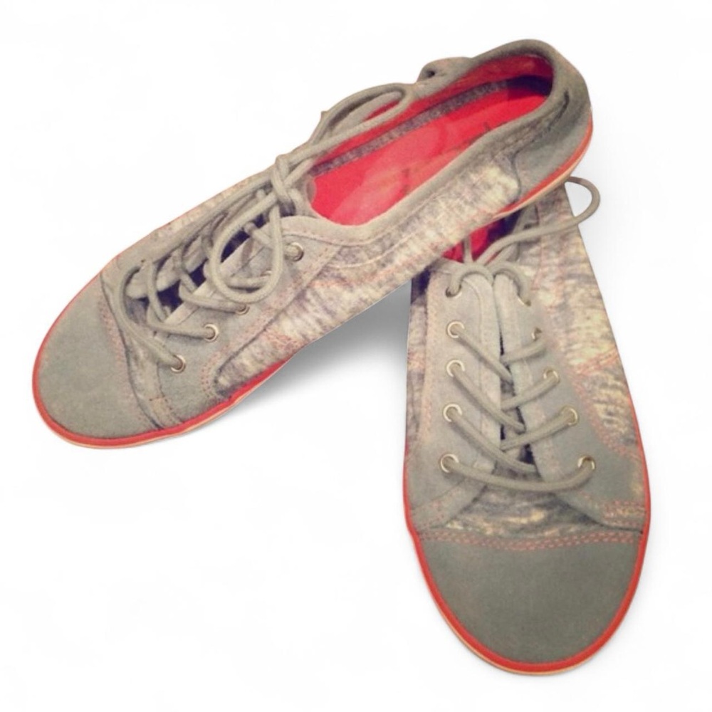 NEW Splendid Women’s Retro Vintage Style Blue & Coral Casual Sneakers — W9 - Picture 2 of 4